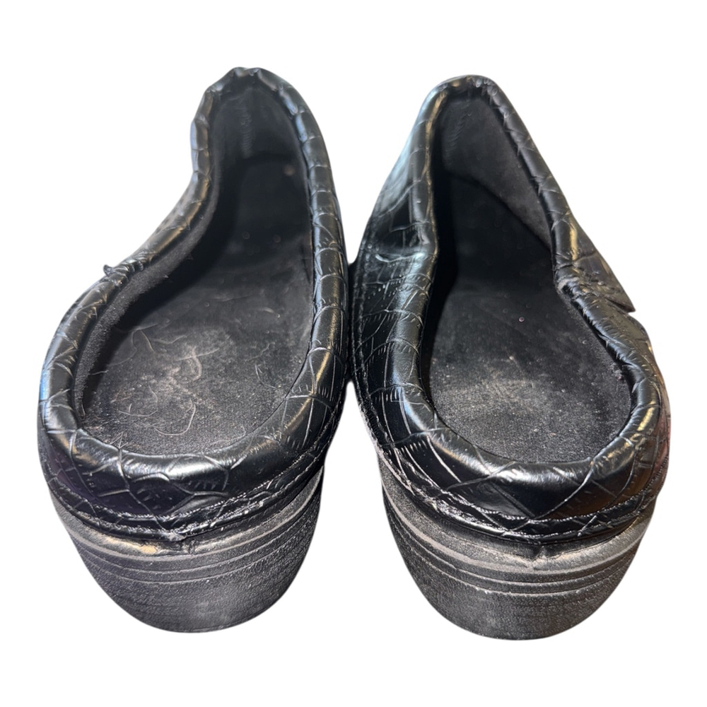 Women's Leather Clogs, Black Textured, Size 8.5, Low Heel - Picture 4 of 4